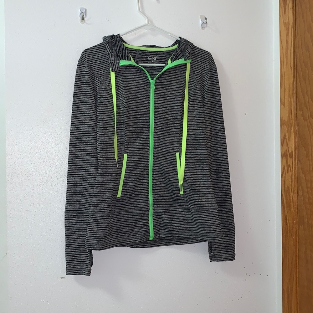❤️⭐️5 for 25⭐️Lukka size S athletic hooded zip up sweater